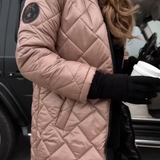 Bogna | Elegant quiltad dunjacka med huva