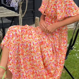 Faith | Elegant Långklänning Med Blommor