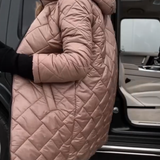 Bogna | Elegant quiltad dunjacka med huva