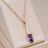 Elegant halsband med mauve kristalldroppar